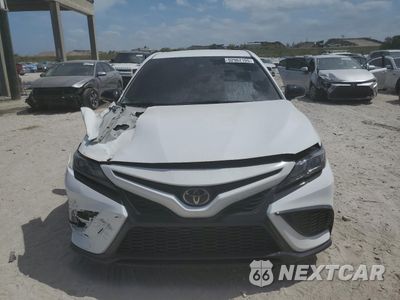 Piąte zdjęcie samochodu w środku: 2024 TOYOTA CAMRY SE NIGHT SHADE VIN:4T1T11AK1RU843612 - miniatura