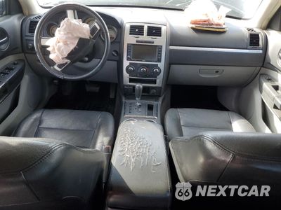 Zdjęcie 8 z 13 samochodu: 2010 DODGE CHARGER SXT VIN:2B3CA3CV1AH197987 - miniatura