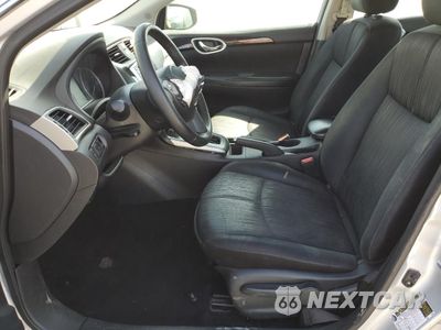Zdjęcie 7 z 14 samochodu: 2018 NISSAN SENTRA S VIN:3N1AB7AP4JL634955 - miniatura