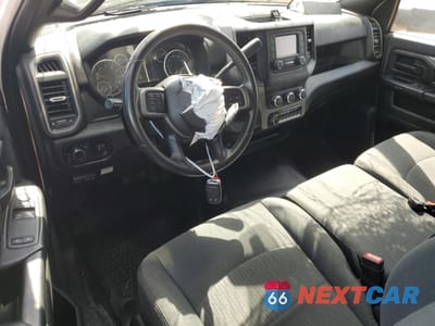 Zdjęcie 8 z 13 samochodu: 2021 RAM TRUCKS 5500 - BOX TRUCK VIN:3C7WRMDJ8MG613739 - miniatura