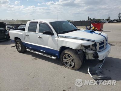 Czwarte zdjęcie samochodu z boku: 2011 DODGE DAKOTA SLT VIN:1D7RE3GK6BS564198 - miniatura