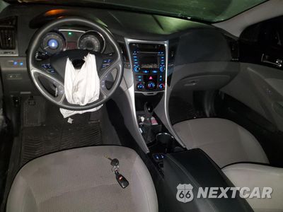 Zdjęcie 8 z 12 samochodu: 2014 HYUNDAI SONATA GLS VIN:5NPEB4AC9EH937066 - miniatura