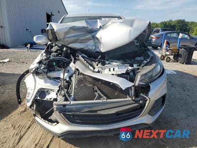 Piąte zdjęcie samochodu w środku: 2017 CHEVROLET TRAX LS VIN:3GNCJKSB8HL272855 - miniatura