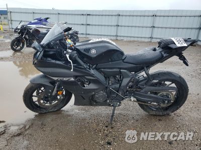 Trzecie zdjęcie samochodu z tyłu: 2024 YAMAHA YZFR7 VIN:JYARM38E3RA009601 - miniatura