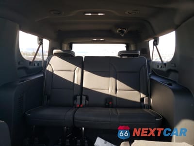Zdjęcie 10 z 14 samochodu: 2025 CHEVROLET SUBURBAN K1500 PREMIER VIN:1GNS6FRD7SR232617 - miniatura