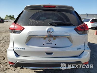 Zdjęcie 6 z 16 samochodu: 2017 NISSAN ROGUE SV VIN:5N1AT2MN2HC759834 - miniatura