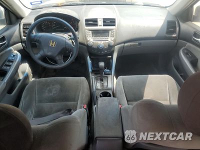 Zdjęcie 8 z 14 samochodu: 2006 HONDA ACCORD SE VIN:1HGCM56366A011184 - miniatura