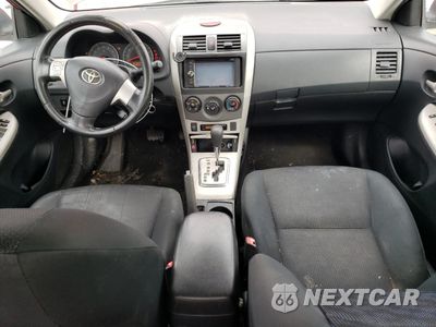 Zdjęcie 8 z 12 samochodu: 2010 TOYOTA COROLLA BASE VIN:2T1BU4EEXAC515121 - miniatura
