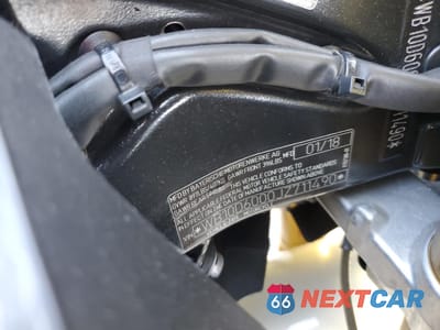 Zdjęcie 9 z 10 samochodu: 2018 BMW S 1000 RR VIN:WB10D6000JZ711490 - miniatura