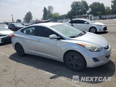 Czwarte zdjęcie samochodu z boku: 2013 HYUNDAI ELANTRA GLS VIN:5NPDH4AE3DH237022 - miniatura