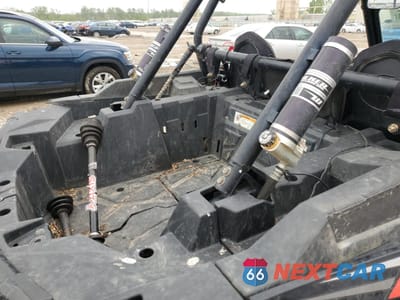 Zdjęcie 6 z 11 samochodu: 2014 POLARIS RZR 1000 XP EPS VIN:4XAST1EA3EF362276 - miniatura