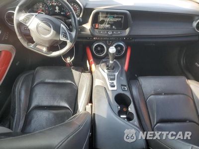 Zdjęcie 8 z 13 samochodu: 2016 CHEVROLET CAMARO SS VIN:1G1FH1R79G0140382 - miniatura
