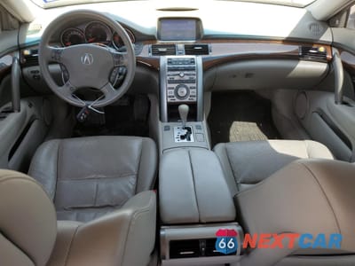 Zdjęcie 8 z 12 samochodu: 2006 ACURA RL VIN:JH4KB16556C011707 - miniatura