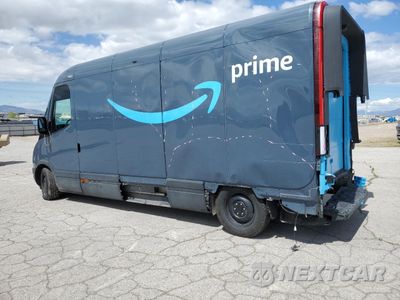 Drugie zdjęcie samochodu z przodu: 2023 RIVIAN EDV 700 VIN:7FCEHEB70PN008225 - miniatura