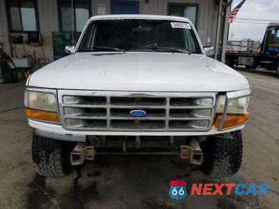 Piąte zdjęcie samochodu w środku: 1993 FORD BRONCO U100 VIN:1FMEU15H0PLA78054 - miniatura