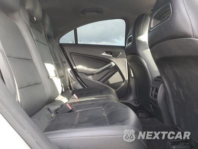 Zdjęcie 10 z 14 samochodu: 2018 MERCEDES-BENZ CLA 250 VIN:WDDSJ4EB3JN517407 - miniatura