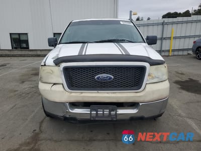 Piąte zdjęcie samochodu w środku: 2005 FORD F150 VIN:1FTPX12575KE38535 - miniatura