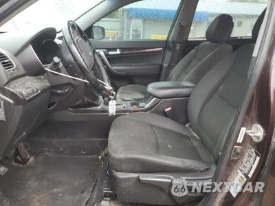 Zdjęcie 7 z 13 samochodu: 2015 KIA SORENTO LX VIN:5XYKT4A68FG591191 - miniatura
