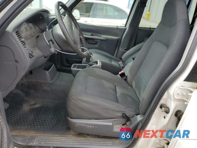 Zdjęcie 7 z 13 samochodu: 2001 FORD EXPLORER SPORT TRAC VIN:1FMZU67E01UA21338 - miniatura