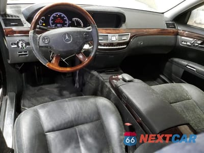 Zdjęcie 8 z 12 samochodu: 2008 MERCEDES-BENZ S 550 VIN:WDDDJ72X79A154865 - miniatura