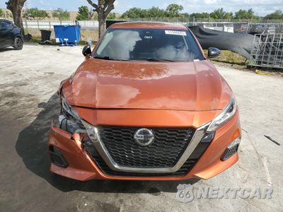 Piąte zdjęcie samochodu w środku: 2021 NISSAN ALTIMA SR VIN:1N4AL4CVXMN312464 - miniatura