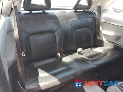 Zdjęcie 11 z 14 samochodu: 2000 VOLKSWAGEN NEW BEETLE GLS VIN:3VWCD21C8YM492675 - miniatura