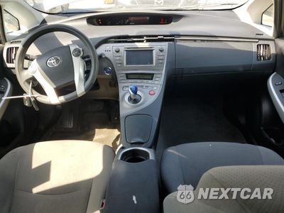 Zdjęcie 8 z 12 samochodu: 2014 TOYOTA PRIUS VIN:JTDKN3DU2E1736206 - miniatura