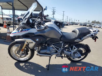 Trzecie zdjęcie samochodu z tyłu: 2017 BMW R1200 GS VIN:WB10A6100HZ654824 - miniatura