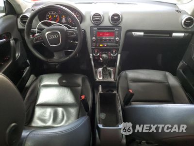 Zdjęcie 8 z 15 samochodu: 2010 AUDI A3 PREMIUM PLUS VIN:WAUMFAFM7AA033666 - miniatura
