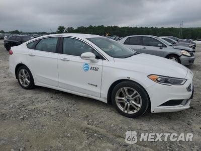 Czwarte zdjęcie samochodu z boku: 2018 FORD FUSION SE HYBRID VIN:3FA6P0LU2JR118806 - miniatura