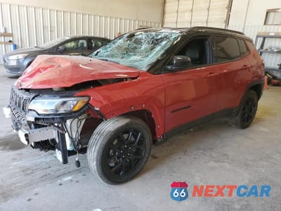 2023 JEEP COMPASS LATITUDE 3C4NJDBN9PT545677 - główne zdjęcie licytacji z USA - miniatura