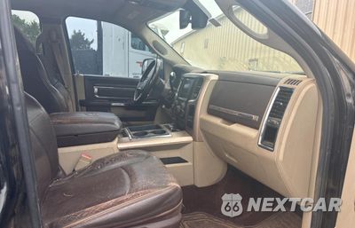 Piąte zdjęcie samochodu w środku: 2014 RAM 2500 LONGHORN VIN:3C6UR5GL4EG200069 - miniatura