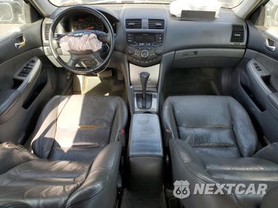 Zdjęcie 8 z 12 samochodu: 2003 HONDA ACCORD EX VIN:1HGCM66563A083151 - miniatura