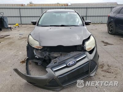 Piąte zdjęcie samochodu w środku: 2014 FORD FOCUS SE VIN:1FADP3K28EL335600 - miniatura