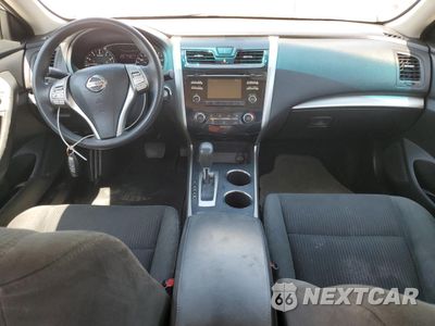 Zdjęcie 8 z 12 samochodu: 2015 NISSAN ALTIMA 2.5 VIN:1N4AL3AP9FN373130 - miniatura