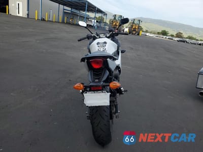 Czwarte zdjęcie samochodu z boku: 2012 YAMAHA FZ6 RC VIN:JYARJ18Y3CA002176 - miniatura