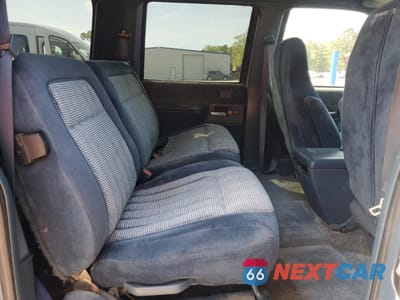 Zdjęcie 10 z 12 samochodu: 1994 CHEVROLET SUBURBAN C2500 VIN:1GNGC26F1RJ386147 - miniatura
