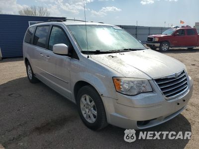 Czwarte zdjęcie samochodu z boku: 2010 CHRYSLER TOWN & COUNTRY TOURING VIN:2A4RR5D12AR289087 - miniatura