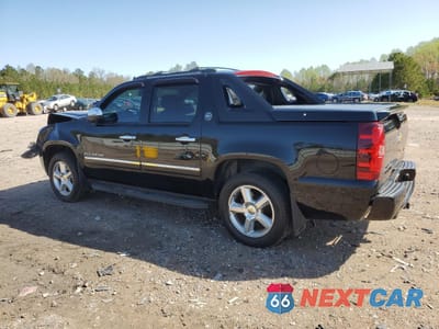 Drugie zdjęcie samochodu z przodu: 2013 CHEVROLET AVALANCHE LTZ VIN:3GNTKGE70DG126292 - miniatura