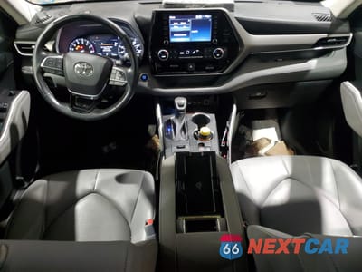Zdjęcie 8 z 15 samochodu: 2021 TOYOTA HIGHLANDER XLE VIN:5TDGZRBH3MS069554 - miniatura