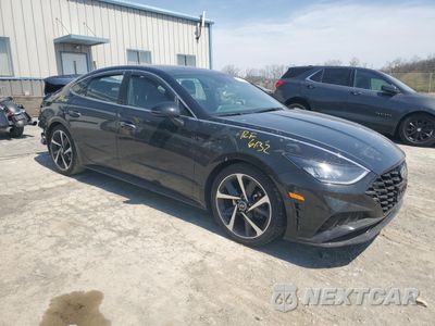 Czwarte zdjęcie samochodu z boku: 2023 HYUNDAI SONATA SEL PLUS VIN:KMHL44J27PA263398 - miniatura