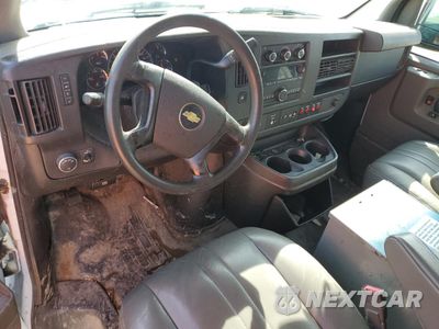 Zdjęcie 8 z 13 samochodu: 2015 CHEVROLET EXPRESS G2500 VIN:1GCWGFCF8F1211233 - miniatura