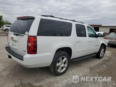 Trzecie zdjęcie samochodu z tyłu: 2014 CHEVROLET SUBURBAN K1500 LT VIN:1GNSKJE72ER142763 - miniatura