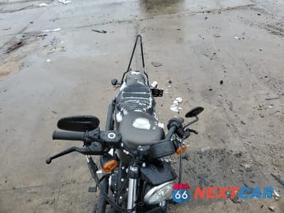 Piąte zdjęcie samochodu w środku: 2021 HARLEY-DAVIDSON XL883 N VIN:1HD4LE213MB417214 - miniatura