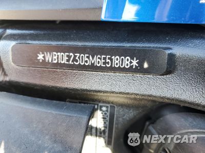 Zdjęcie 9 z 10 samochodu: 2021 BMW S 1000 RR VIN:WB10E2305M6E51808 - miniatura