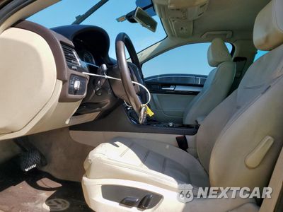 Zdjęcie 7 z 13 samochodu: 2013 VOLKSWAGEN TOUAREG V6 VIN:WVGEF9BP7DD001921 - miniatura