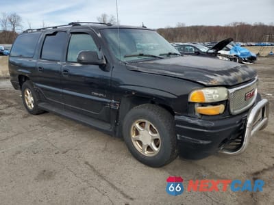 Czwarte zdjęcie samochodu z boku: 2004 GMC YUKON XL DENALI VIN:1GKFK66U14J286219 - miniatura