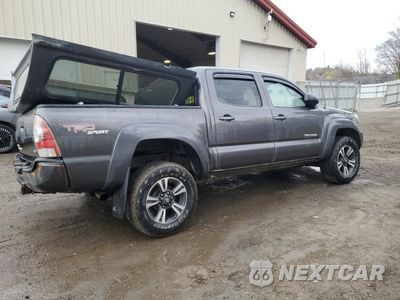 Trzecie zdjęcie samochodu z tyłu: 2013 TOYOTA TACOMA DOUBLE CAB VIN:5TFLU4EN4DX067632 - miniatura