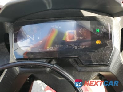 Zdjęcie 7 z 11 samochodu: 2022 HONDA CBR500 RA VIN:MLHPC6254N5301430 - miniatura