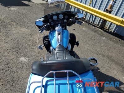 Zdjęcie 6 z 9 samochodu: 2011 HARLEY-DAVIDSON FLHTK VIN:1HD1KEM10BB628306 - miniatura